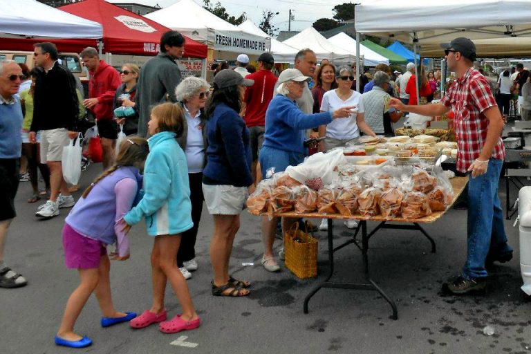 Shop Like a Local at Cannon Beach Farmers Market North Coast Food Trail