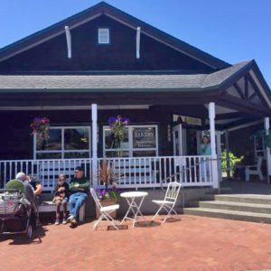 cannon beach bakery store