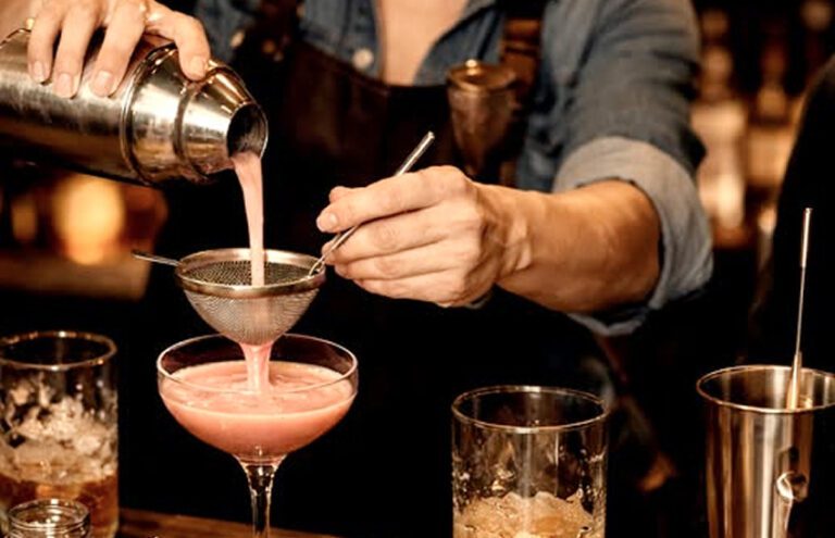 Pilot House Distilling Cocktail Class